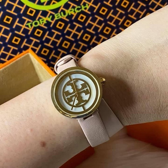 Tory Burch Reva Double-Wrap - Picture 2 of 10